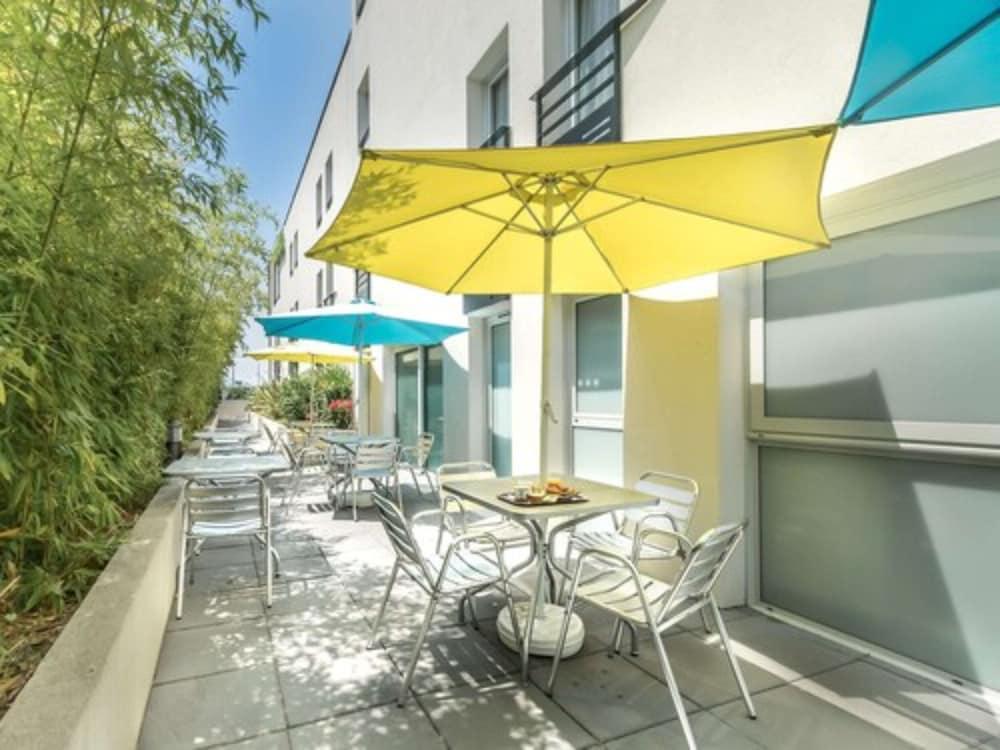 B&B Hotel Cannes La Bocca Plage Exterior foto