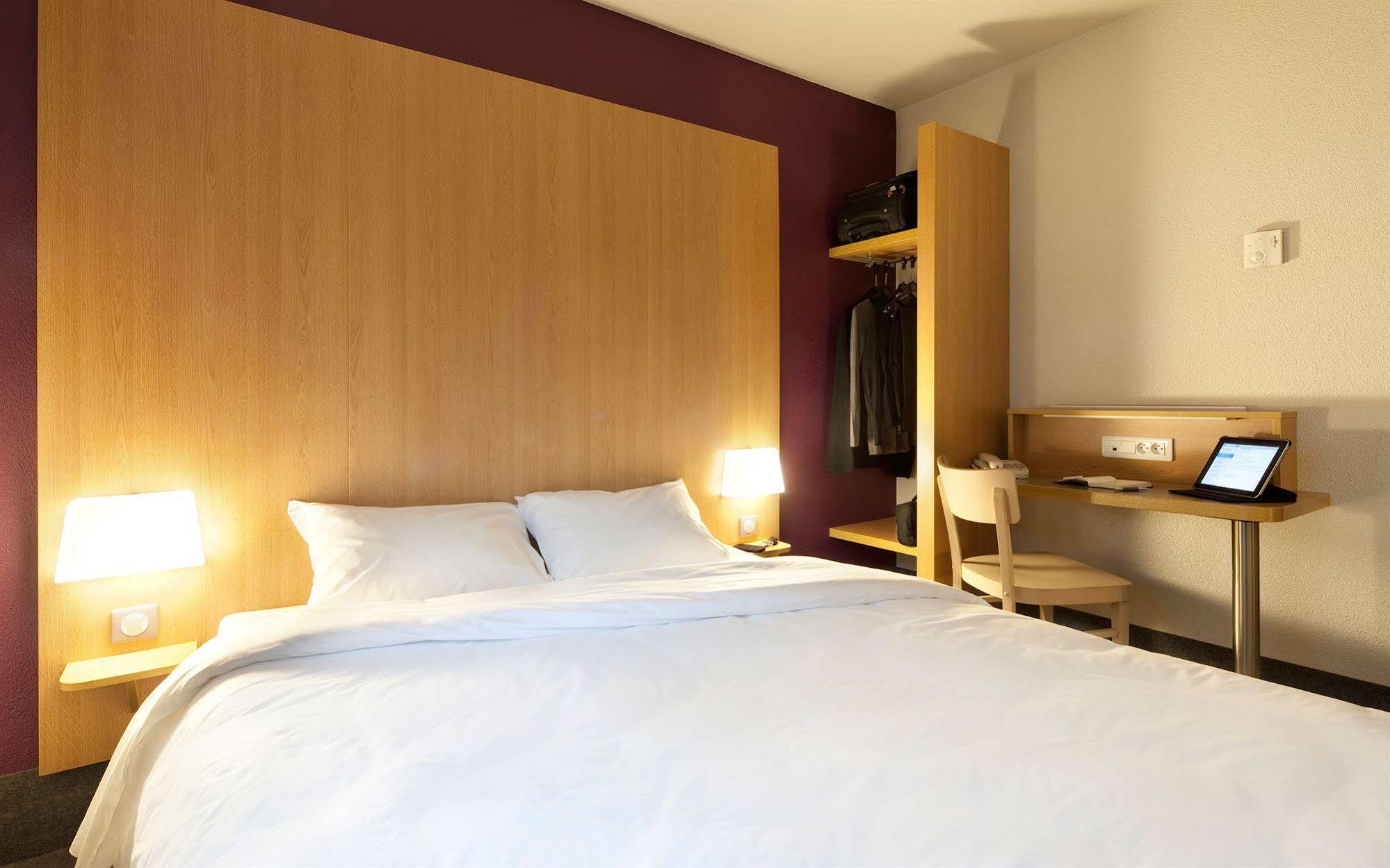 B&B Hotel Cannes La Bocca Plage Exterior foto